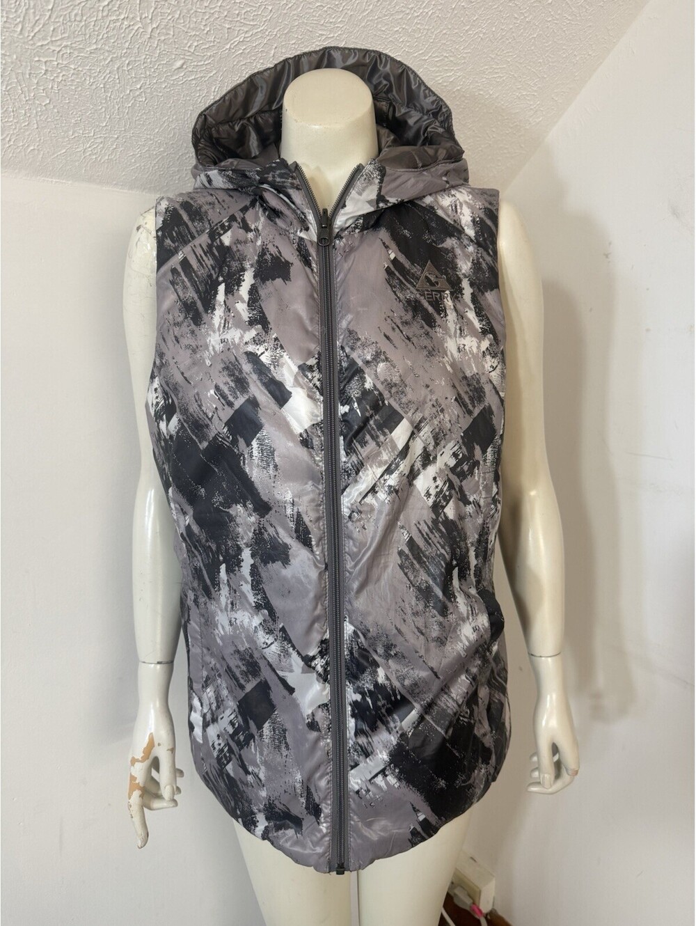 Gerry Womens Large Reversible Down Vest Hooded Zip Front Grey Black Pockets Warm